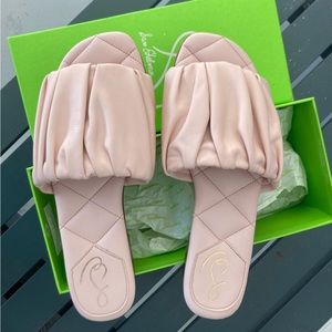 Sam Edelman slides (8.5)